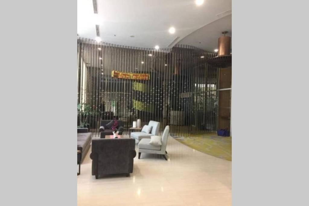 1 Bedroom Apartment Near Central Park Mall Jakarta Exterior foto