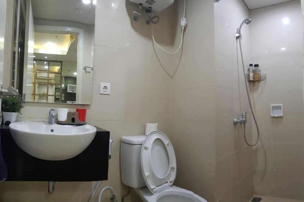 1 Bedroom Apartment Near Central Park Mall Jakarta Exterior foto